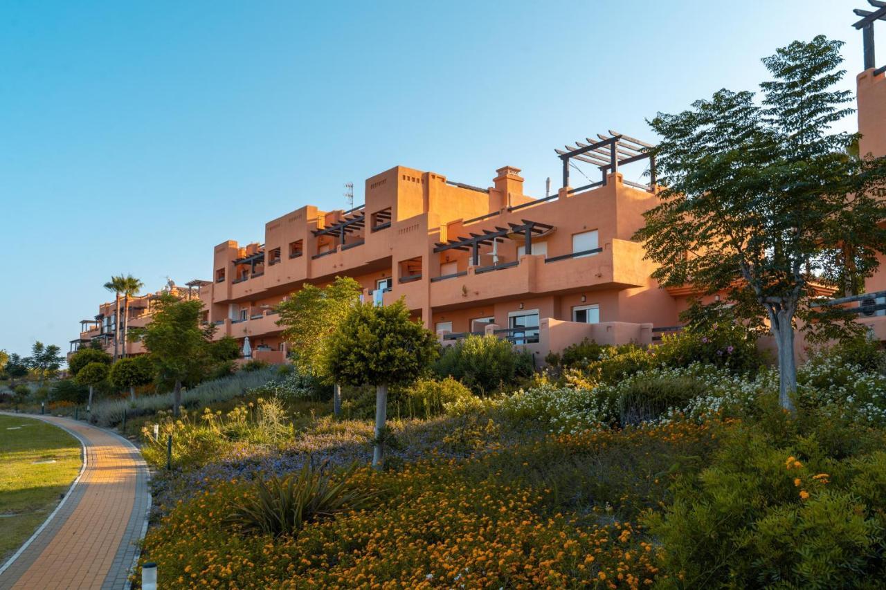 Beautiful 2-Bed Apartment In Casares Costa Bahia de Casares Bagian luar foto